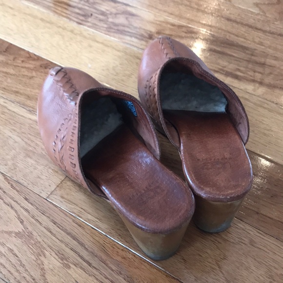 Ugg clogs - Picture 2 of 5
